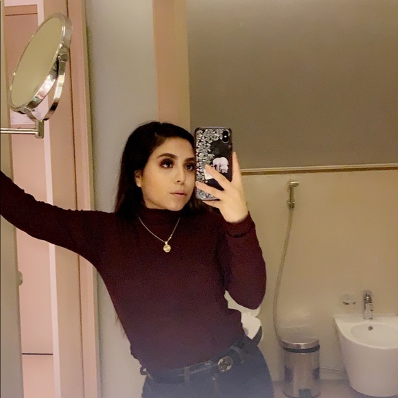 Turtle neck - Picture 2 of 2